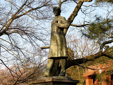 インクラインの田辺朔郎像