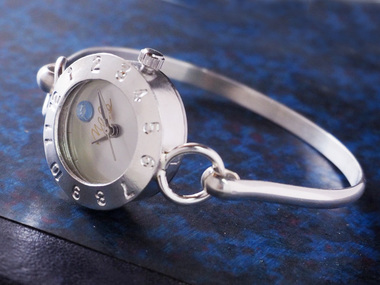 スワロフスキー腕時計 シルバー バングルタイプ - 腕時計
